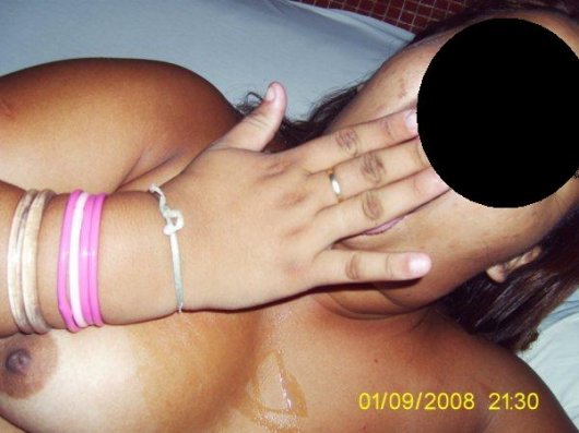 Foto 1 do Conto erotico: Casada tarada por pica grande sou muito gulosa