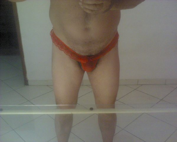 Foto 2 do Conto erotico: Surpreendido pelo vizinho militar