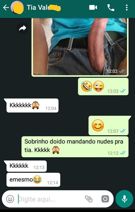 Foto 2 do Conto erotico: Nudes para titia