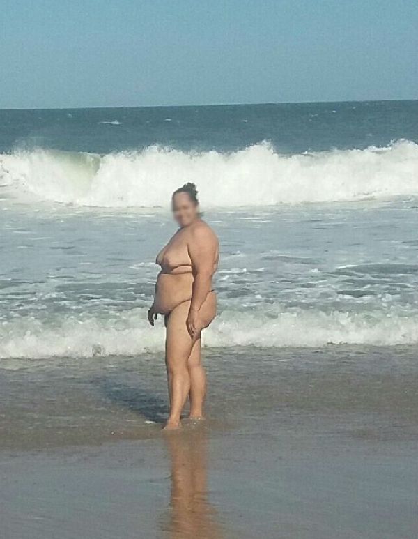 Foto 1 do Conto erotico: Safadeza na beira da praia 