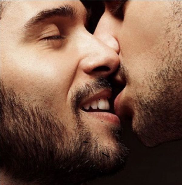 Foto 1 do Conto erotico: O começo: um beijo!