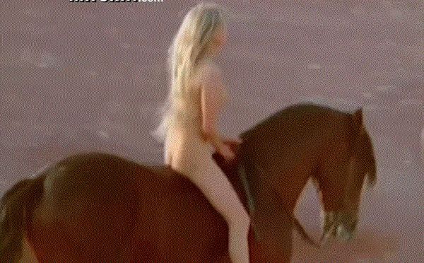 Foto 3 do Conto erotico: Eu e Ana Maria Pegamos o Cavalariço para Foder no Sítio de Nudismo