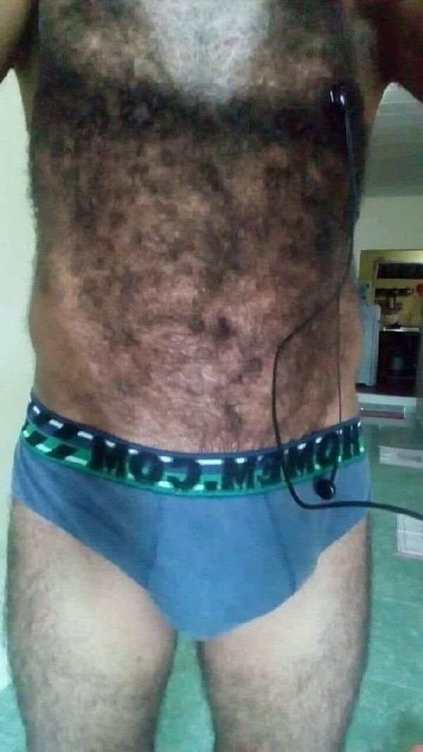 Foto 1 do Conto erotico: O Coroa Peludo (Totalmente Real)