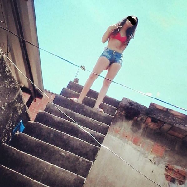 Foto 4 do Conto erotico: GOZANDO NO CARNAVAL! Parte 4