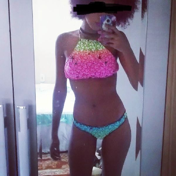 Foto 1 do Conto erotico: EU, MINHA FILHA E SUAS CALCINHAS 1