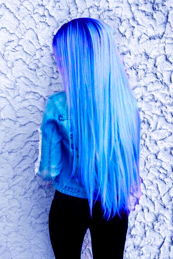 Foto 1 do Conto erotico: A garçonete gostosa de cabelos azuis