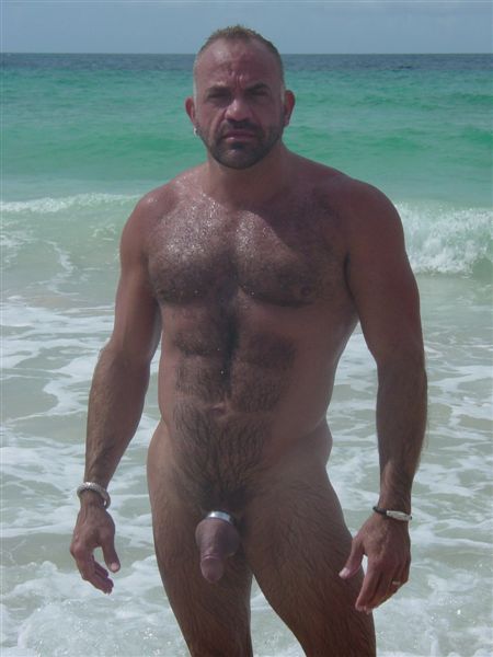 Foto 3 do Conto erotico: O BOY E O MADURO