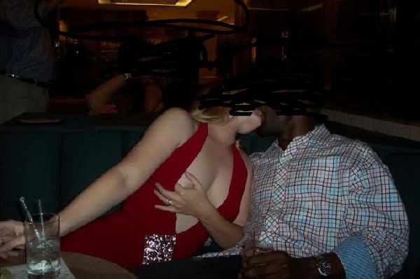 Foto 4 do Conto erotico: Gostei de ver minha namorada semi nua em público PARTE 24 despedida de solteira e vizinha ana