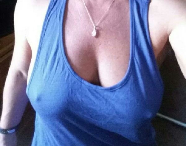 Foto 5 do Conto erotico: Indo acompnahr meu marido a um trabalho