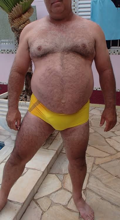Foto 2 do Conto erotico: Dei para o homem gordo do parque aquático