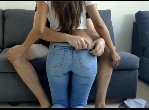 Foto 2 do Conto erotico: “O Vendedor de Jeans”