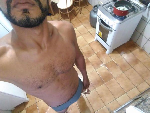 Foto 4 do Conto erotico: Gamei no rabo do pauto marombado e peludo!!!