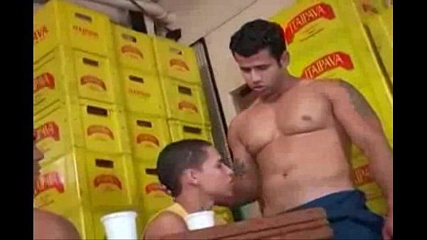Foto 1 do Conto erotico: NOS FUNDOS DE UM BAR ESCURO