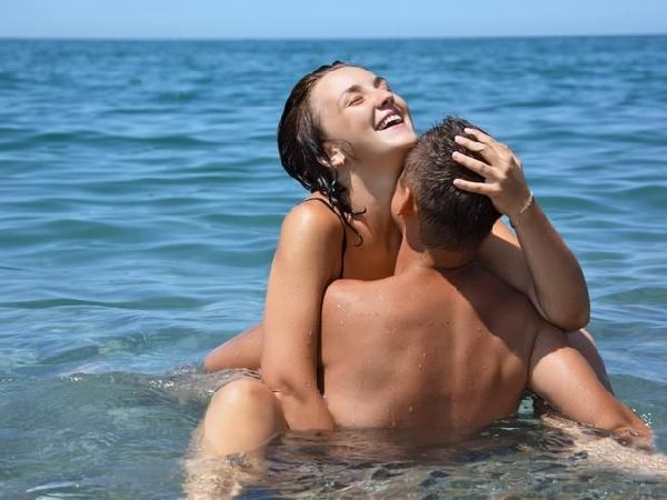 Foto 2 do Conto erotico: Na Praia com casal amigo (Parte 3)
