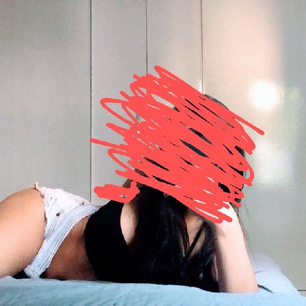 Foto 1 do Conto erotico: Esposa professora fode com novinho na confraternização de final de ano