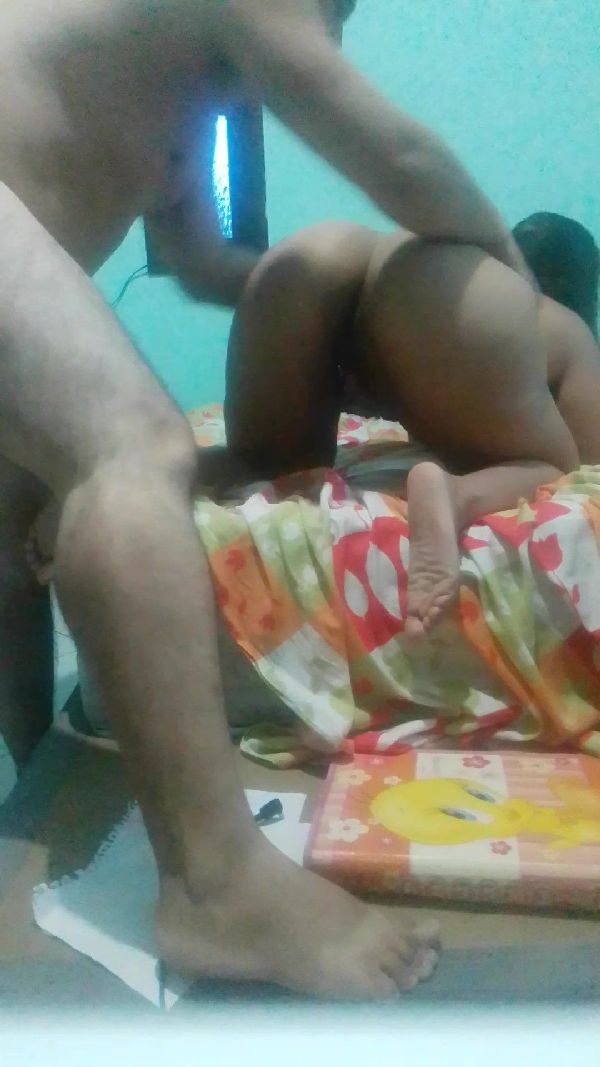 Foto 3 do Conto erotico: Fui exibir minha esposa dormindo, e acabou dando muito errado - parte 2, sexta a noite