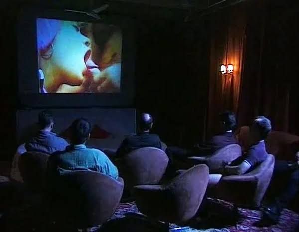 Foto 1 do Conto erotico: No Cine Porno de outra cidade