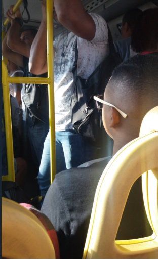 Foto 2 do Conto erotico: Levando O Filho Do Amigo Para Um Terreno Baldio