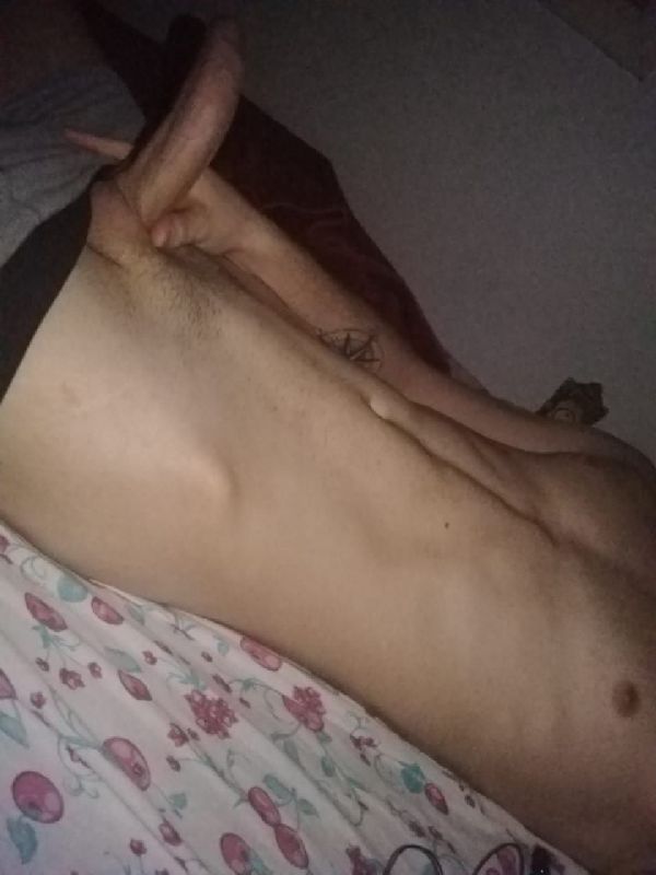 Foto 1 do Conto erotico: traí meu namorado com o gostoso do Grindr (verídico)