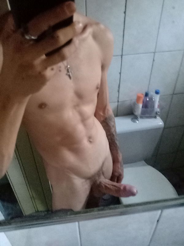Foto 4 do Conto erotico: Minha cunhada casada fica passando a mão no meu Pau - Parte 2