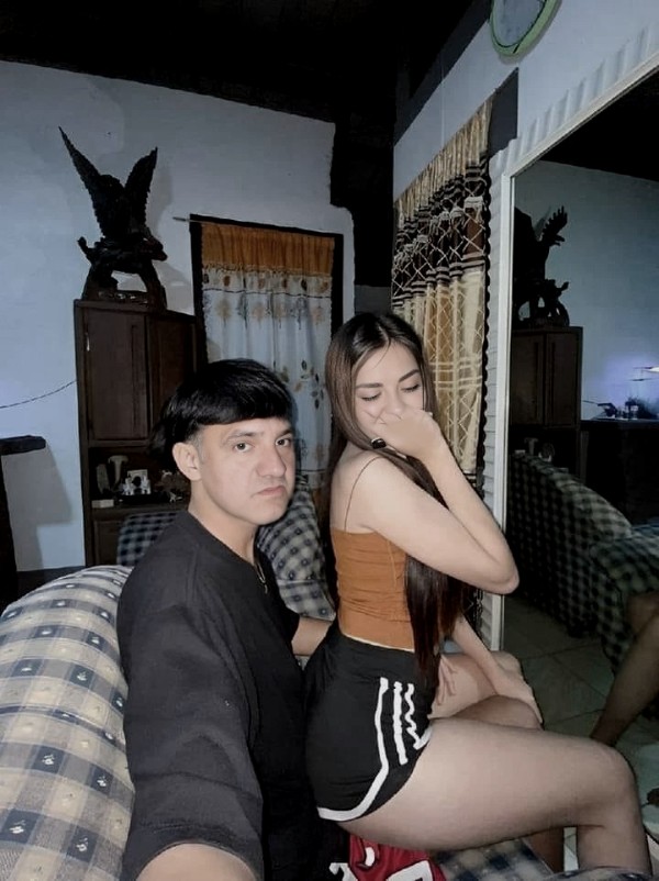 Foto 2 do Conto erotico: Minha primeira vez, com o pensamento de putinha.