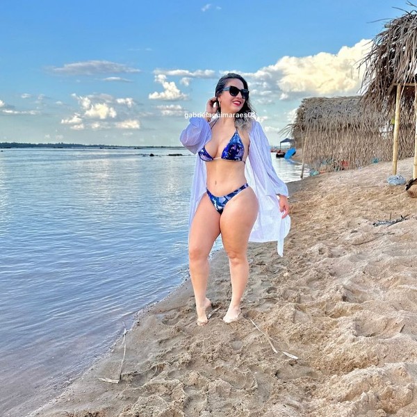 Foto 4 do Conto erotico: TEMA - HELENA - UMA PATROA DELICIOSA.