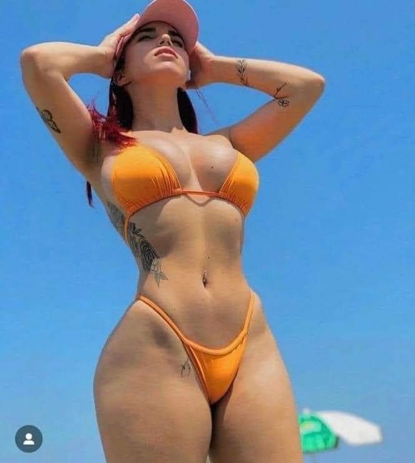 Foto 5 do Conto erotico: TEMA - HELENA - UMA PATROA DELICIOSA.