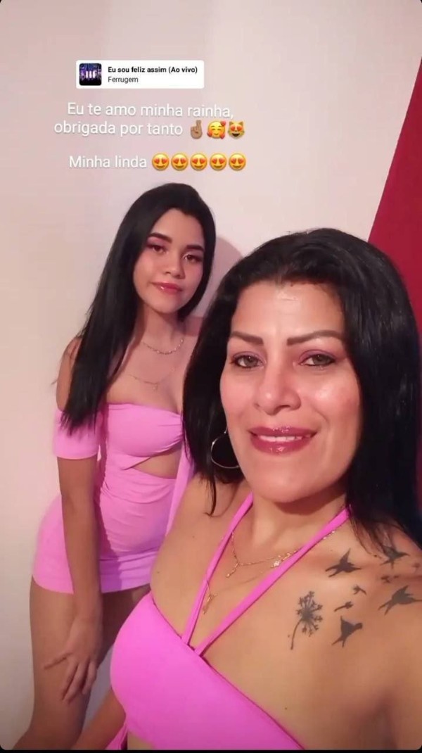 Foto 1 do Conto erotico: Pregando mãe é filha depois da balada