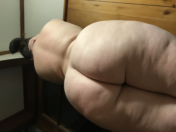 Foto 1 do Conto erotico: Descobri que minha mãe é puta