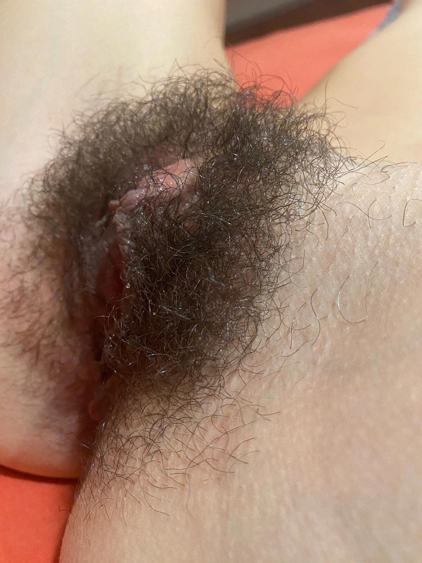 Foto 4 do Conto erotico: FEMINISTA PELUDA