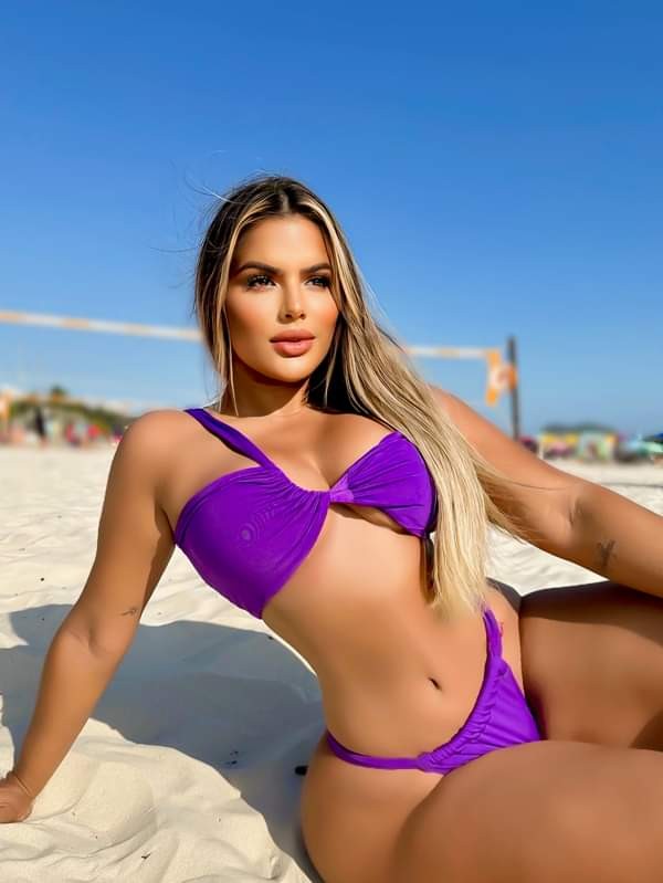 Foto 2 do Conto erotico: TEMA - JHULLY UMA LINDA MULHER - I V