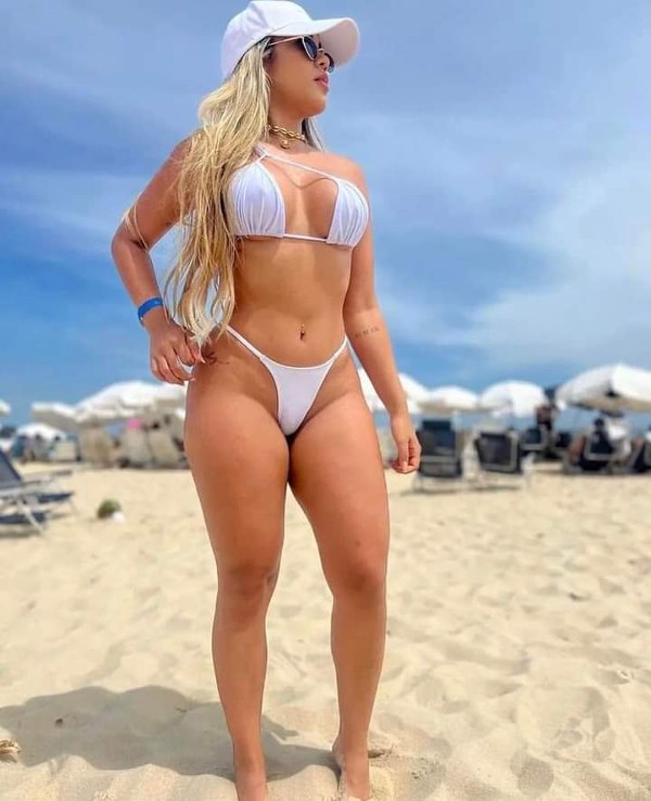 Foto 4 do Conto erotico: TEMA - UMA LINDA ESPOSA - JHU GHE I