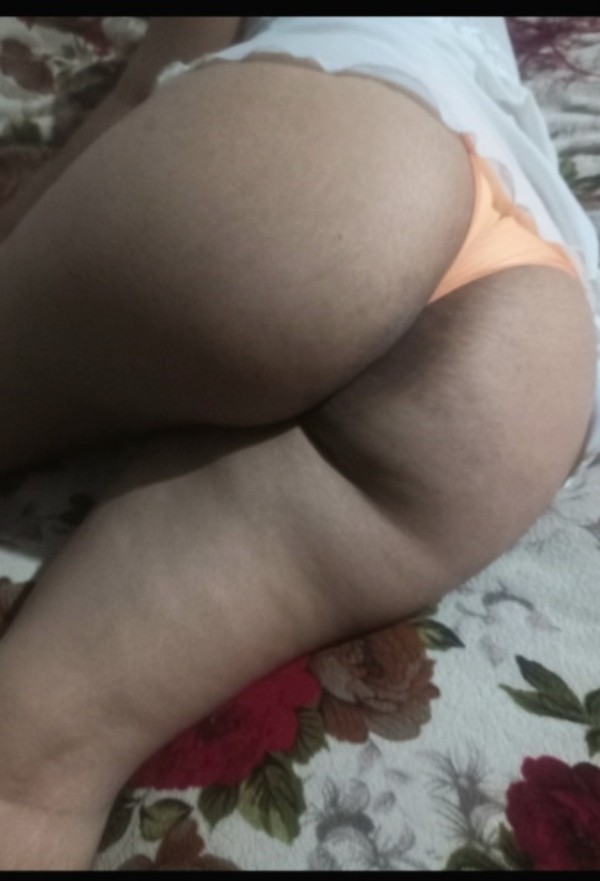 Foto 2 do Conto erotico: Fotos da esposa 2