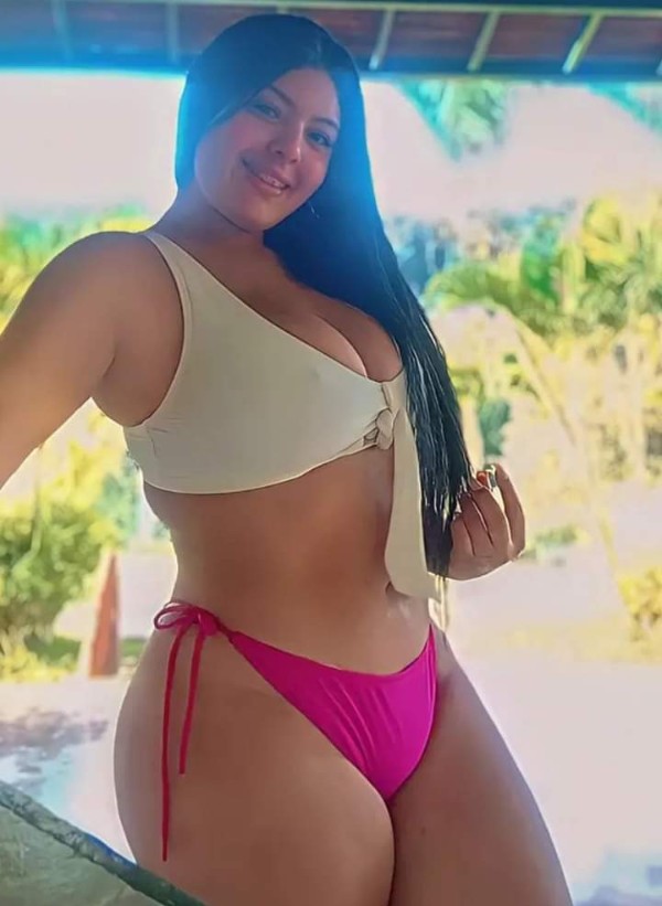 Foto 4 do Conto erotico: A Linda e Exuberante Ghe. - - -