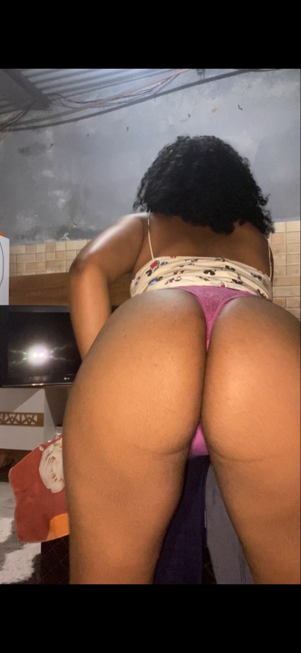 Foto 1 do Conto erotico: Meu pai comeu minha esposa bêbada