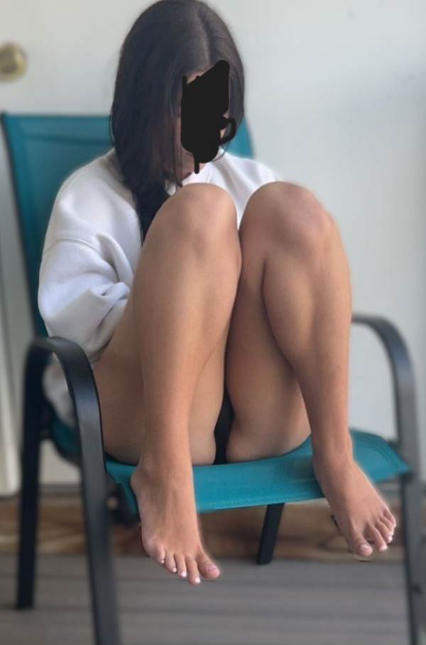 Foto 4 do Conto erotico: O dia que descobri que meu irmão tirou fotos escondido minhas