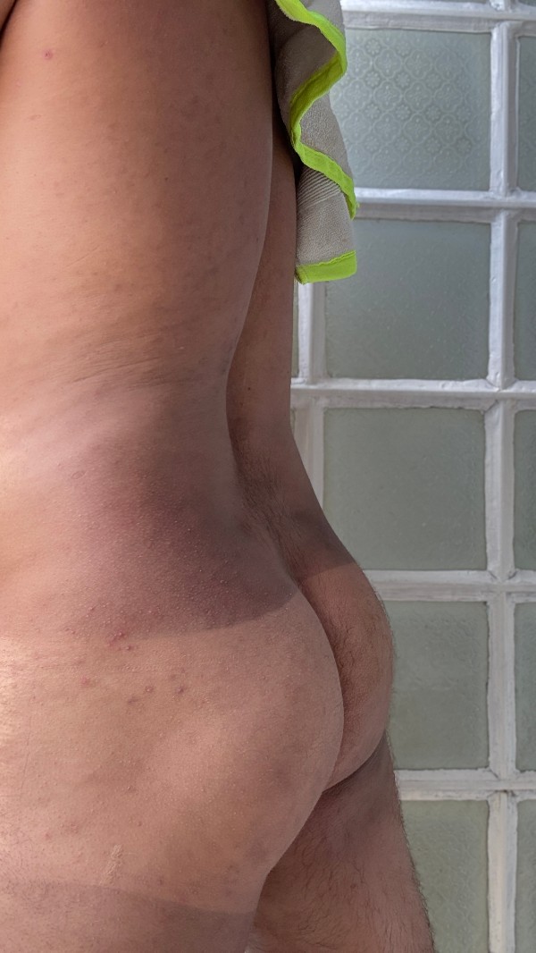 Foto 1 do Conto erotico: O vizinho me viu pegando sol e me botou para mamar.