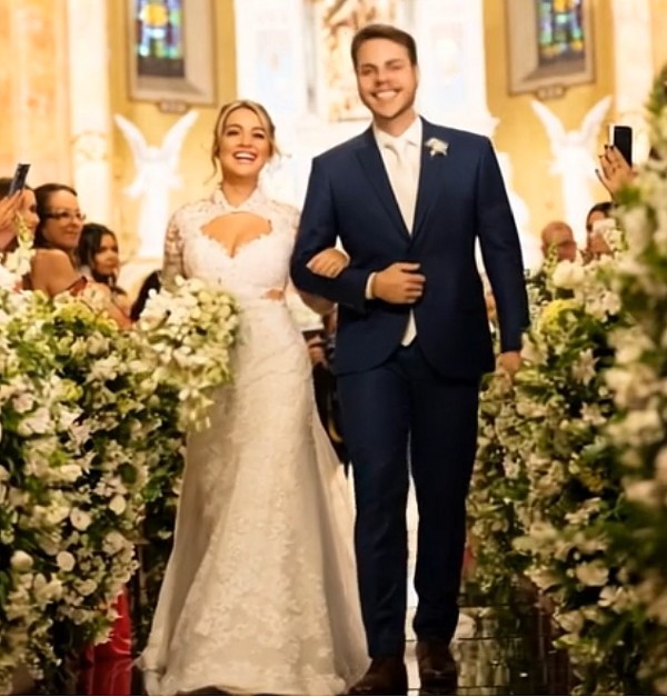 Foto 1 do Conto erotico: A Esposa de Todos.