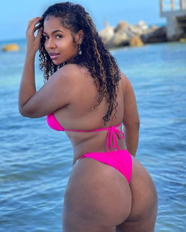Foto 2 do Conto erotico: TEMA - JHU - UMA LINDA ESPOSA - UMA PERFEIÇÃO DE MULHER NA CAMA.