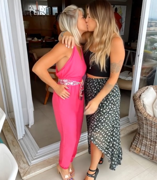 Foto 2 do Conto erotico: Pecado em Família — I parte.