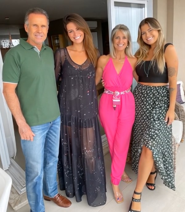 Foto 3 do Conto erotico: Pecado em Família — I parte.