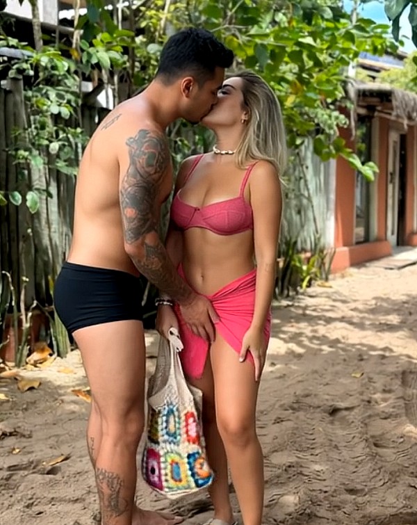 Foto 1 do Conto erotico: A Esposa de Todos. — Litoral Sul, da Bahia.