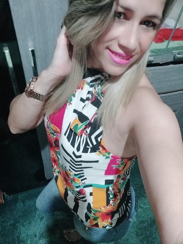 Foto 2 do Conto erotico: Como.me tornei amante de uma casada na academia parte 1
