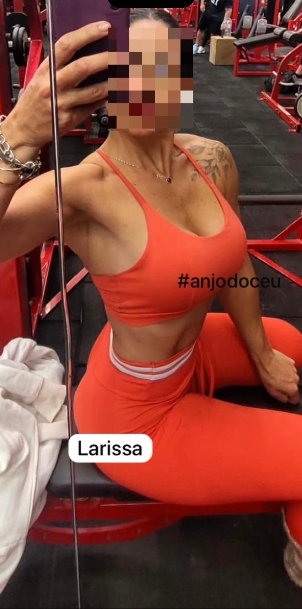 Foto 2 do Conto erotico: O fetiche da irmã da minha namorada