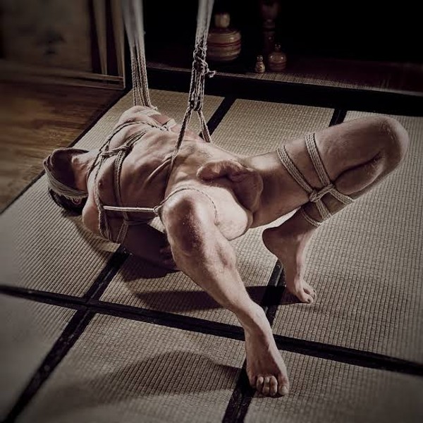 Foto 3 do Conto erotico: Comendo o amigo amarrado (shibari)