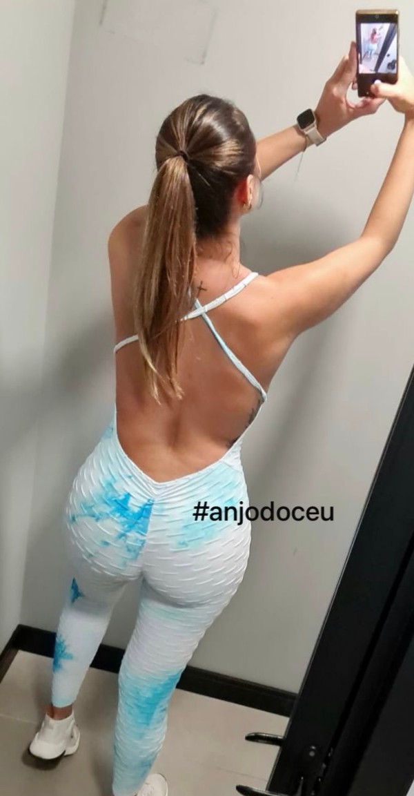 Foto 3 do Conto erotico: Esposa perfeita no resort