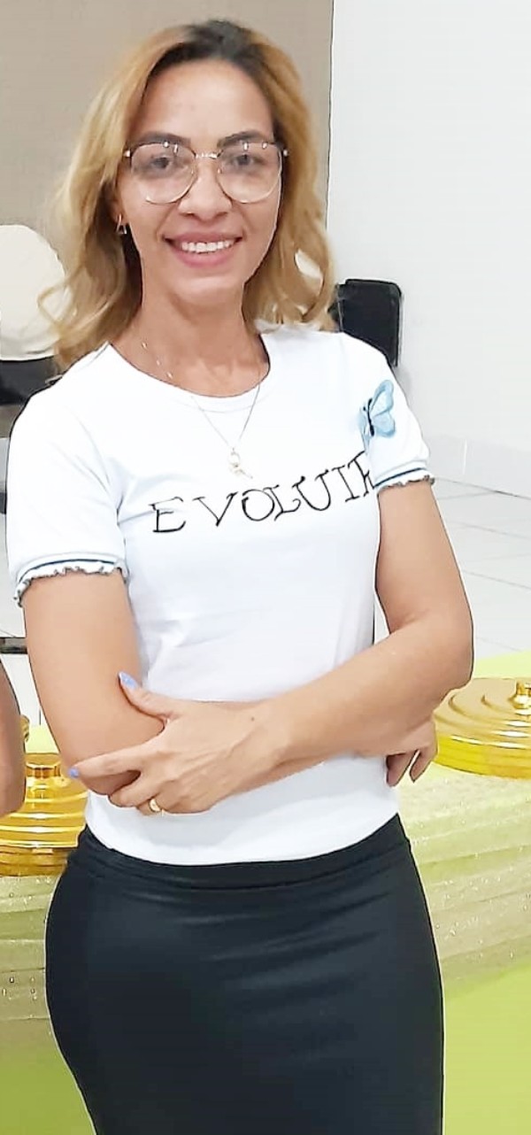 Foto 3 do Conto erotico: pra ganhar comisao tem que levar no cu parte 1 a oferta