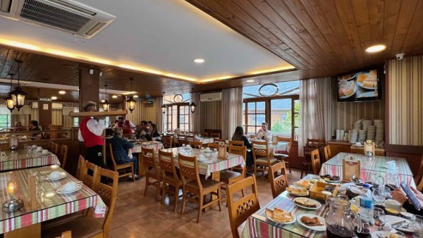 Foto 4 do Conto erotico: Sob o Frio de Gramado, o Calor do Segredo – Parte 2