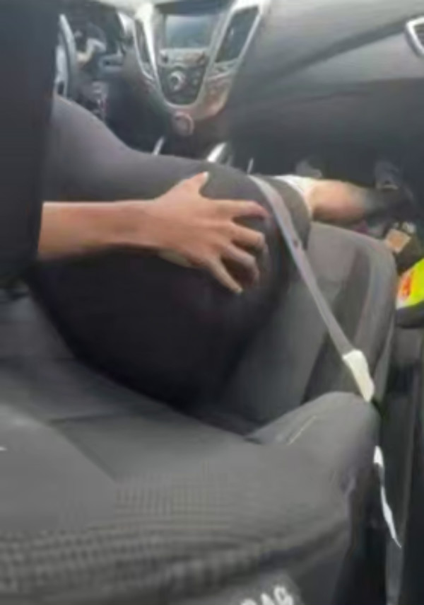 Foto 2 do Conto erotico: Recebi um video da minha esposa me chifrando e gozei