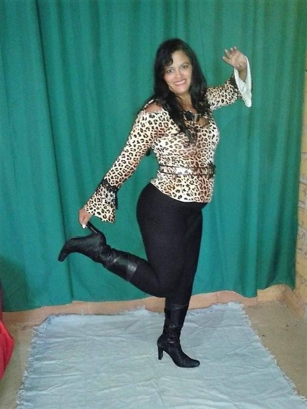 Foto 3 do Conto erotico: minha nova secretaria um novo cu delicioso e mais um corninho confirmado parte 1 o inicio de tudo